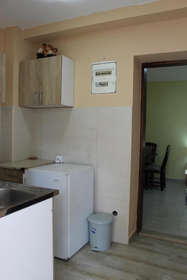 Apartmani Franovic ティヴァト エクステリア 写真